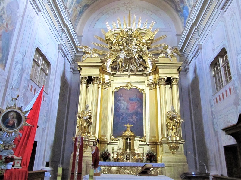 Ołtarz główny w kościele w Tykocinie