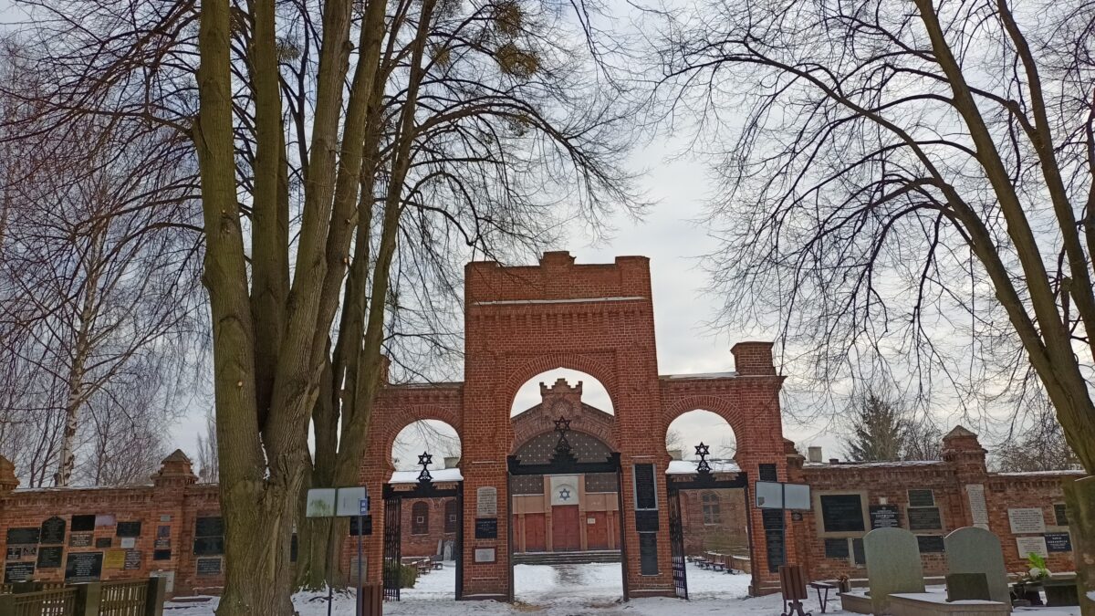 Dom przedpogrzebowy na Cmentarzu Żydowskim w Łodzi